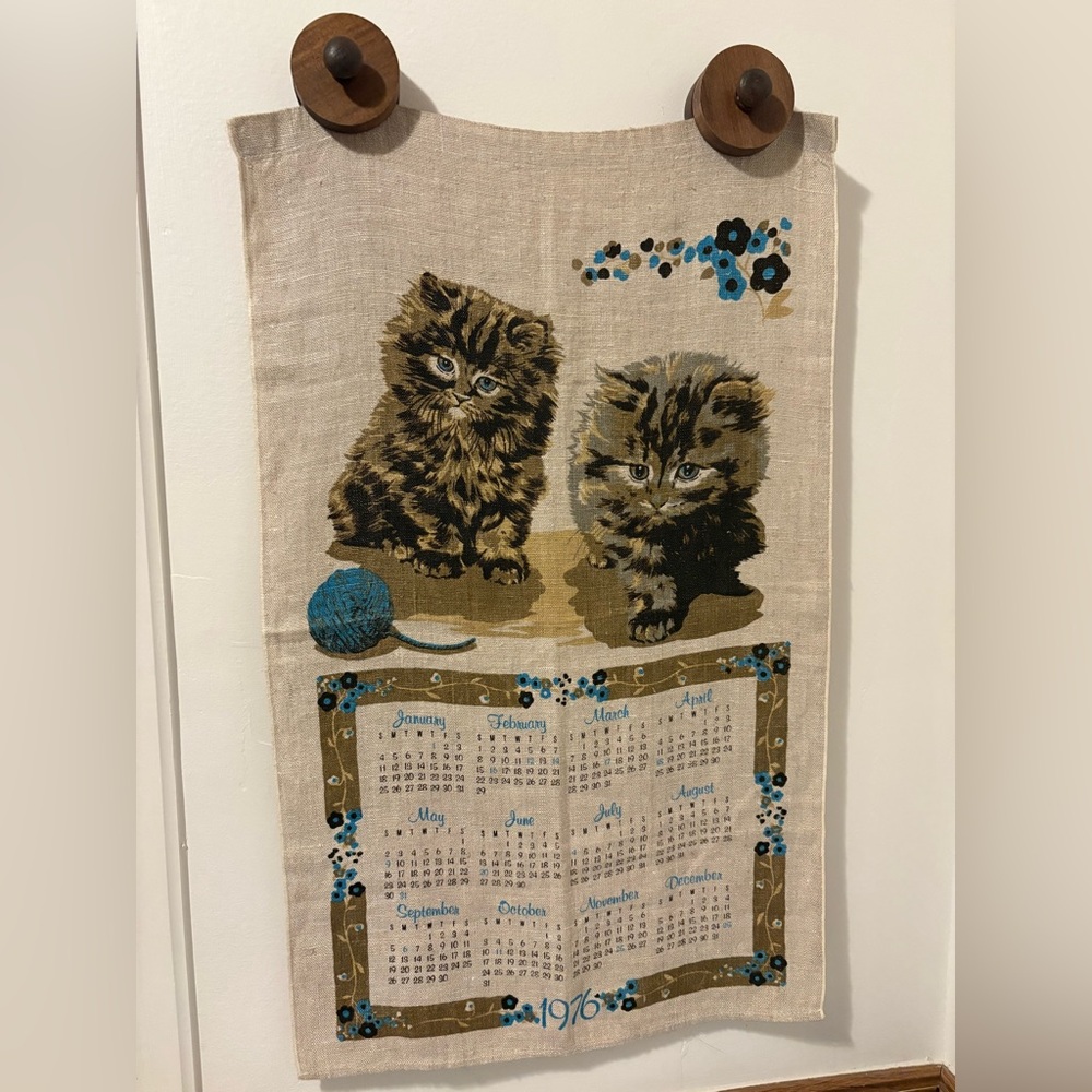 Vintage 1976 linen calendar